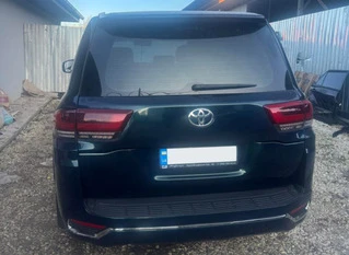 Комплект рестайлінгу на LC 300 High-Line (Повний комплект) для Toyota Land Cruiser 200