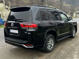 Комплект рестайлінгу на LC 300 High-Line (Повний комплект) для Toyota Land Cruiser 200