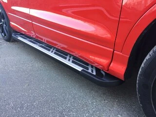 Бокові пороги Sunrise (2 шт., Алюміній) З пофарбованим листям на дверях для Ford Kuga/Escape 2013-2019 рр