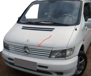 Смужка на решітку (пластик) Чорний мат для Mercedes Vito W638 1996-2003 рр
