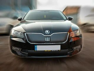 Зимова накладка на решітку (верхня) Матова для Skoda Superb 2015-2024 рр