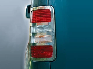 Накладки на стопи V1 (2 шт., нерж) OmsaLine - Італійська нержавійка для Volkswagen Caddy 2010-2015 рр