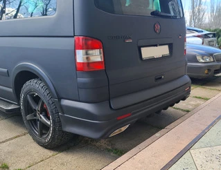 Пластикова накладка на багажник (під фарбування) для Volkswagen T5 Multivan 2003-2010 рр