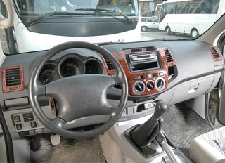 Накладки на панель Дерево для Toyota Hilux 2006-2015 рр