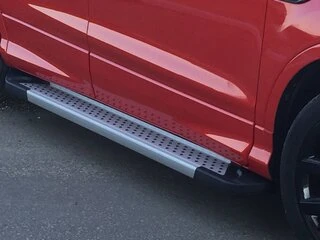 Бокові пороги Allmond Grey (2 шт, алюм.) З пофарбованим листям на дверях для Ford Kuga/Escape 2013-2019 рр