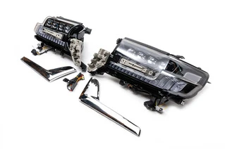 Передні фари 2016-2025 (Bugatti) для Toyota Land Cruiser 200