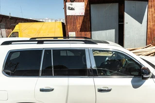 Повна окантовка вікон і на стійки (нерж) для Toyota Land Cruiser 200