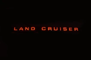 Планка над номером LED (2016-2025) для Toyota Land Cruiser 200