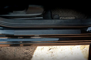 Накладки на пороги DDU (4 шт, пластик) для Volkswagen Passat B7 2012-2015рр