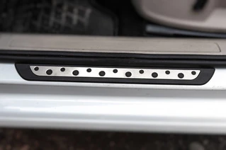 Накладки на пороги Flexill Dotline (4 шт, нерж) для Volkswagen Golf 7/E-Golf