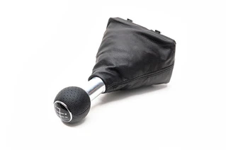 Ручка -2025 чохол КПП (кожзам) 5 передач для Ауди A4 B8 2007-2015 рр