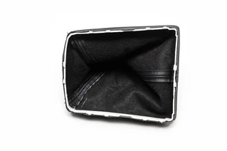 Чохол КПП (з рамкою) для Opel Astra H 2004-2013 рр