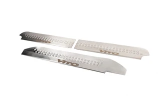 Накладки на внутрішні пороги V1 (Carmos) 3 шт, Carmos - турецька сталь для Mercedes Vito W639 2004-2014 рр