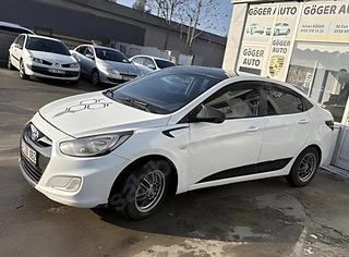Накладки на дзеркала без вирізу під поворот BMW-style (2 шт) для Hyundai Accent 2011-2017 рр
