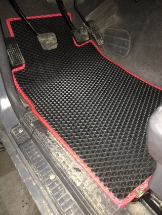 Килимки EVA (чорні) Короткий, 5 штук (передні та задні) для Nissan Patrol Y60 1988-1997 рр